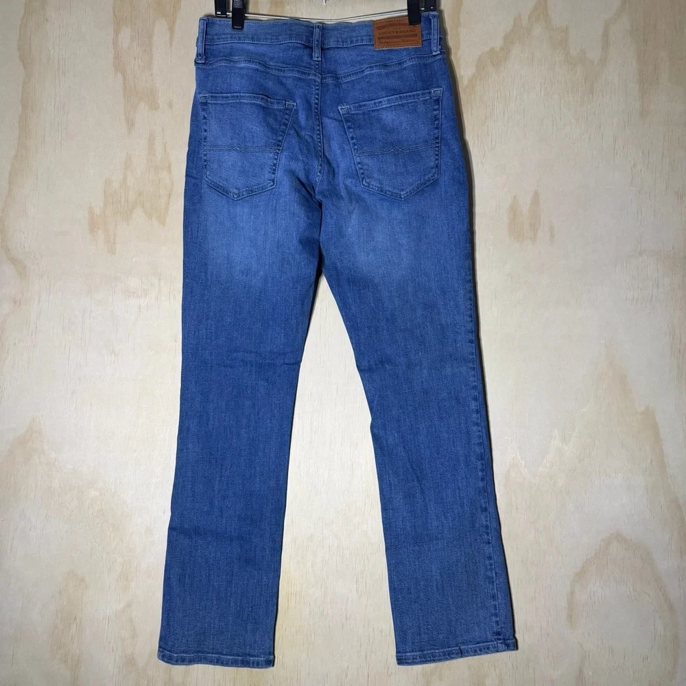 Lucky Brand Men’s 30x32 Blue Jeans Straight Fit Medium Wash‎ Denim Pants Casual